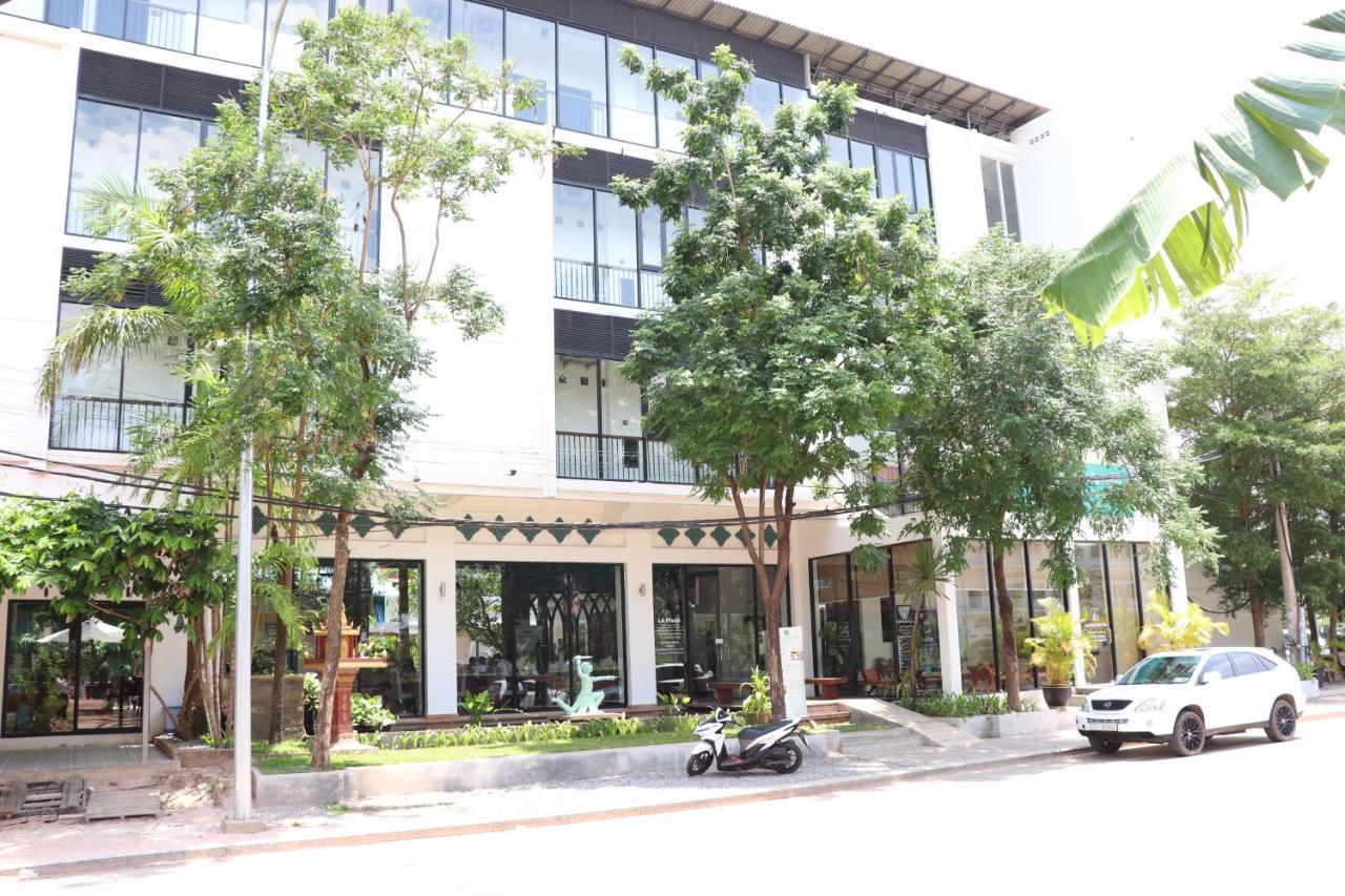 Landing Gold By Amatak Hotel Siem Reap Exterior photo