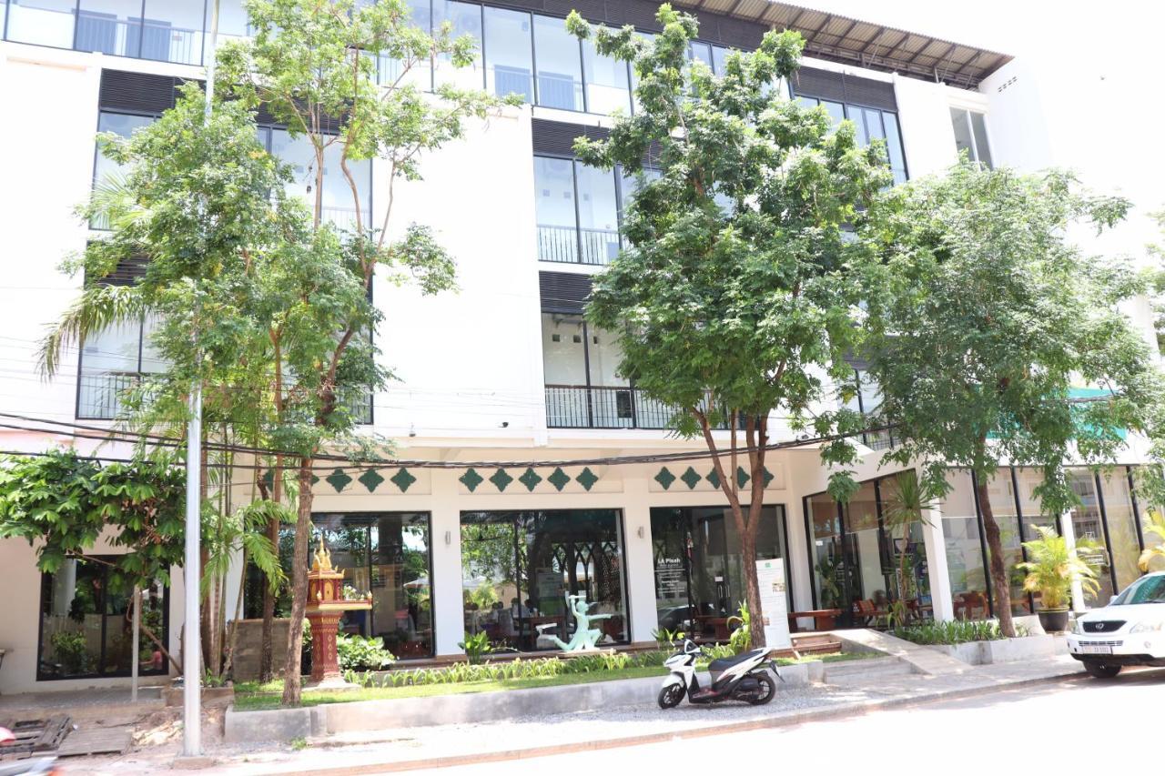 Landing Gold By Amatak Hotel Siem Reap Exterior photo